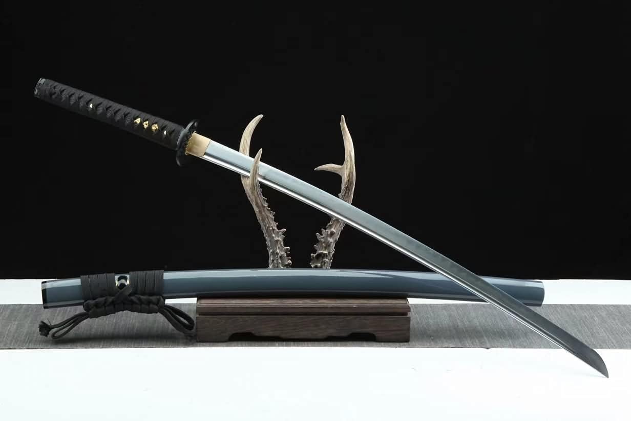 T-1095 Clay-Tempered Katana – Ray Skin & Silk Ito Handle