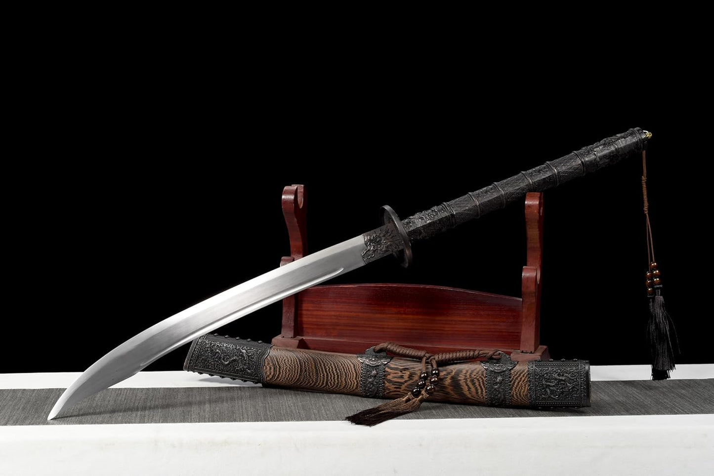 Hand-Forged Kangxi Dao – High carbon Steel Blade with Rosewood Scabbard